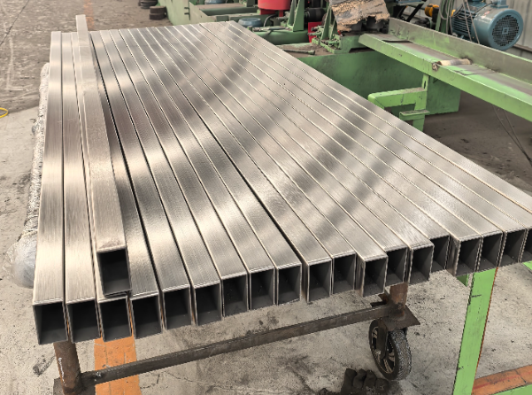 河东建筑工程行业用不锈钢无缝钢管